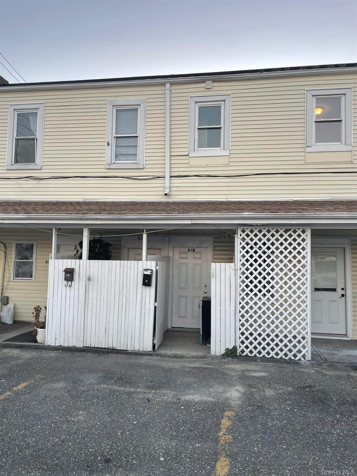 61 Larkfield Road - Photo 1