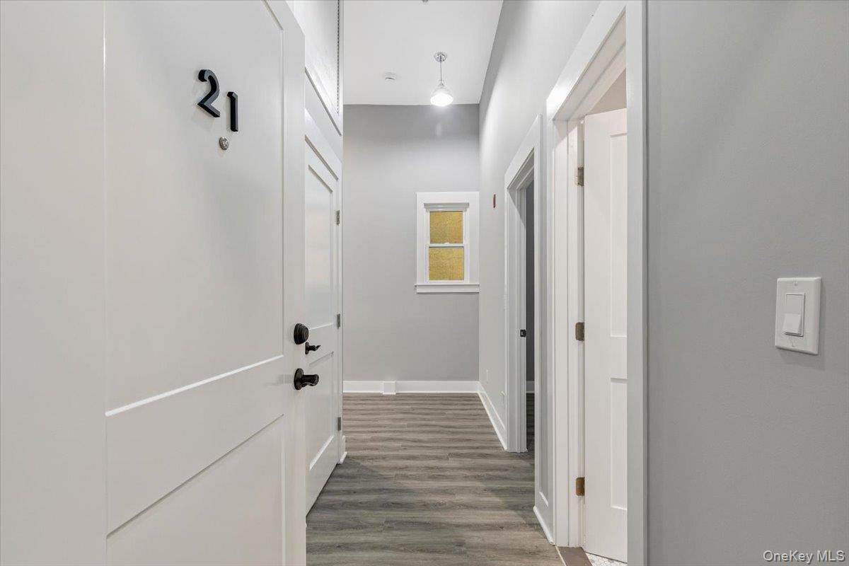 47 Beekman Avenue - Photo 1