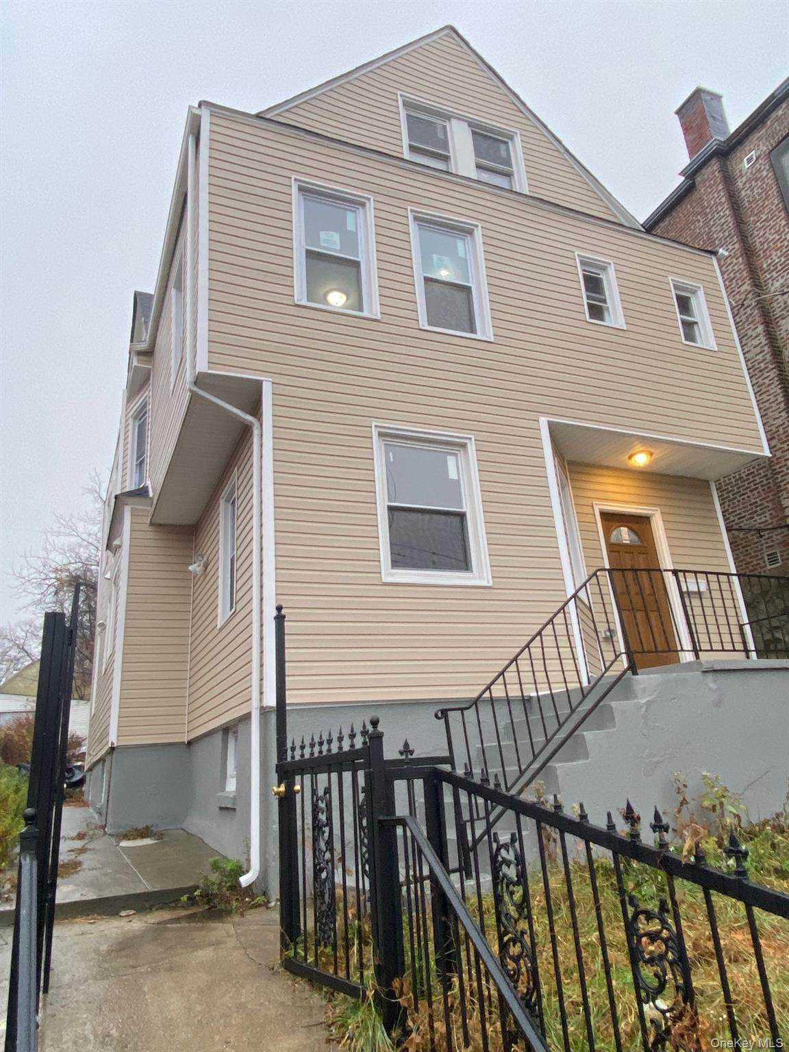 218 Washington Street - Photo 1