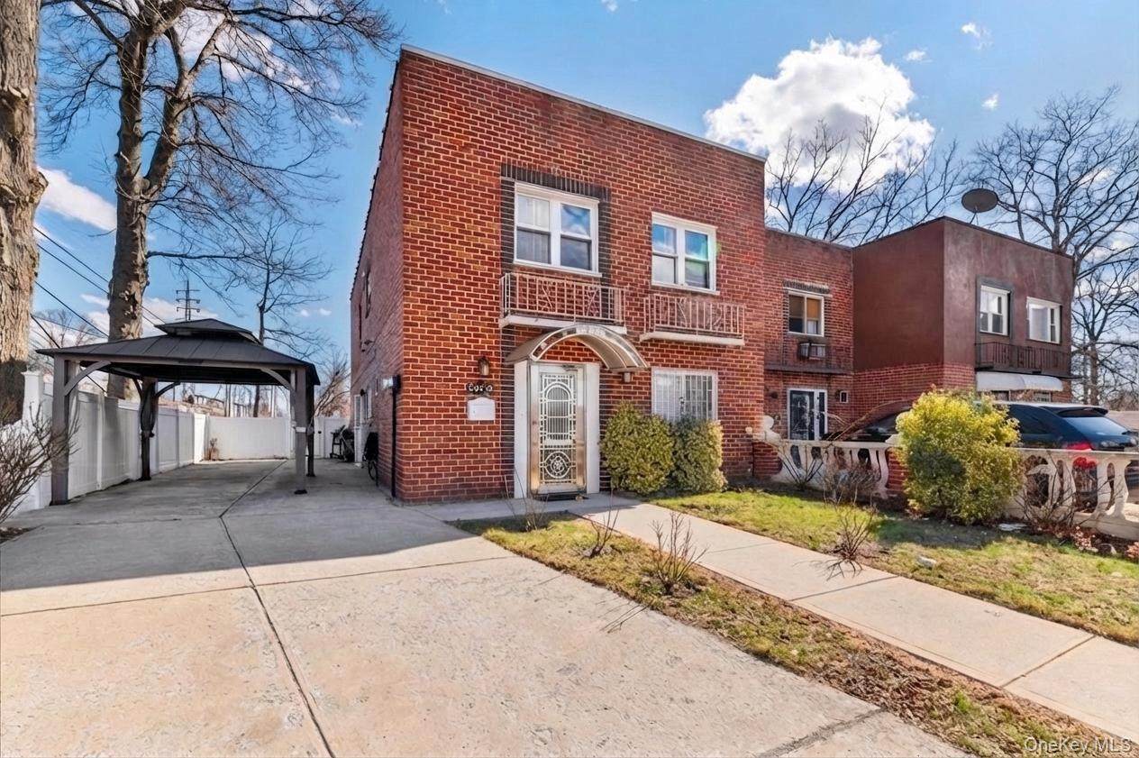 218-52 138th Road - Photo 1