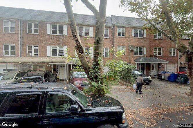 32-27 92nd Street - Photo 1