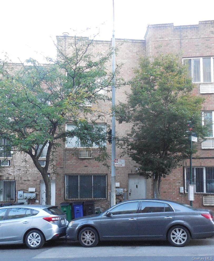 1001 Boston Road - Photo 1