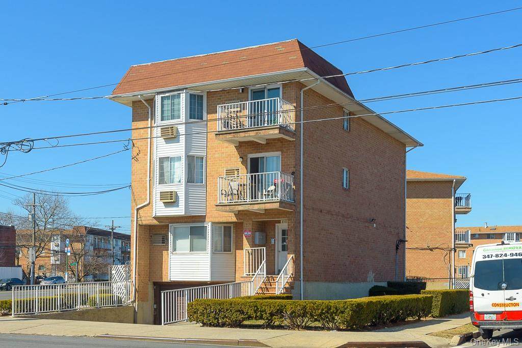 8103 Avenue M - Photo 1