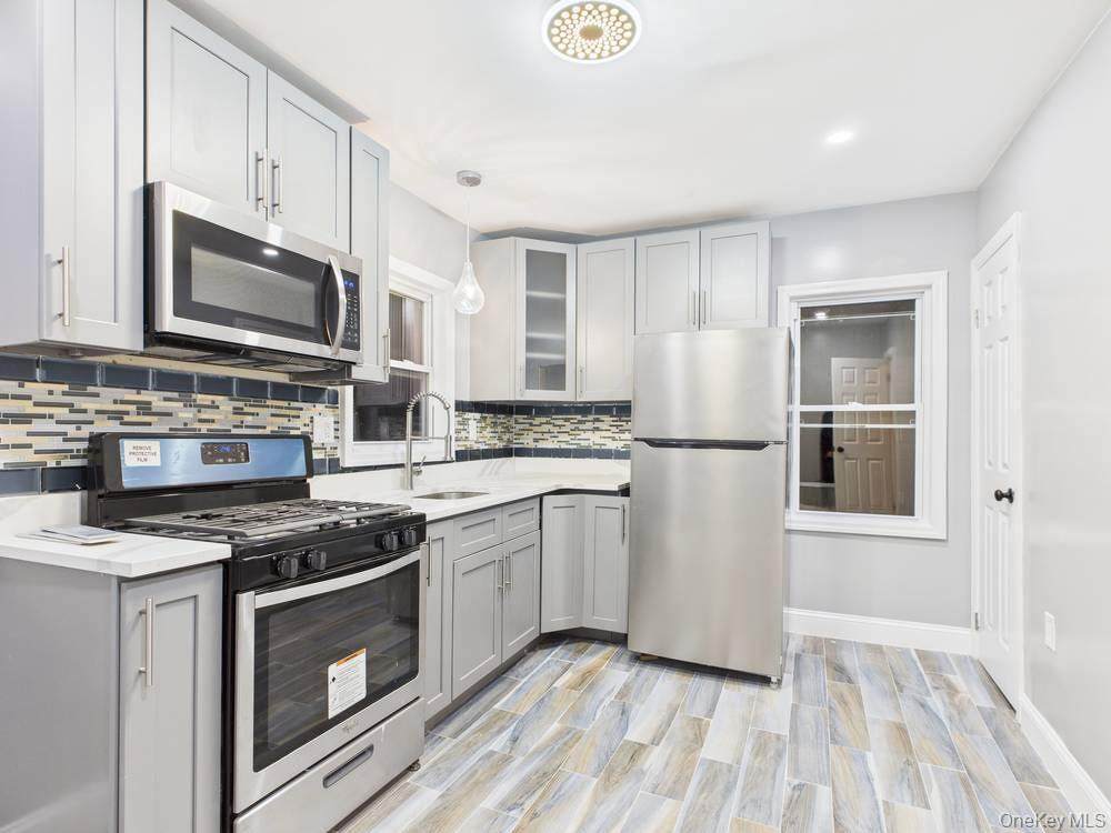 2516 Curtis Street - Photo 1