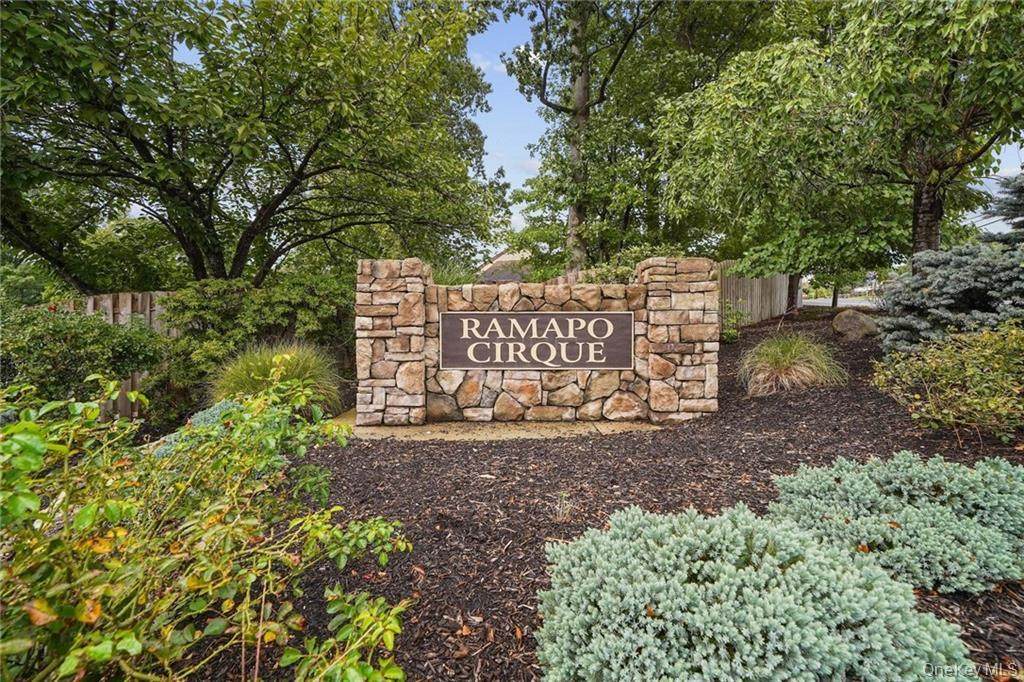 12 Chippewa Court - Photo 1