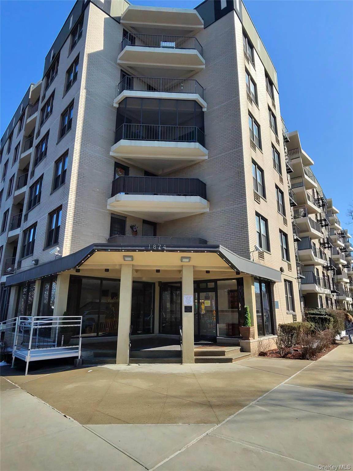 1874 Pelham Parkway - Photo 1