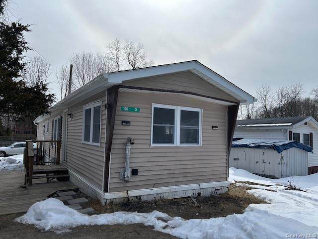 107 Floyd Ackert Rd - Photo 1
