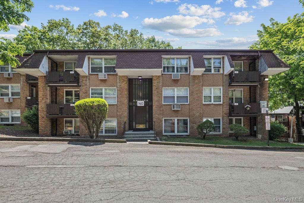160 Kearsing Parkway - Photo 1