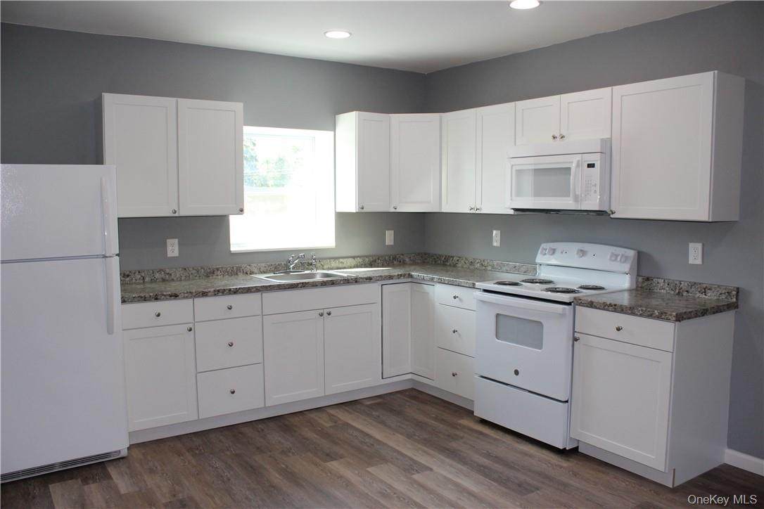 3144 Route 9W - Photo 1