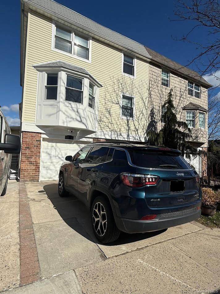 215-15 17th Avenue - Photo 1