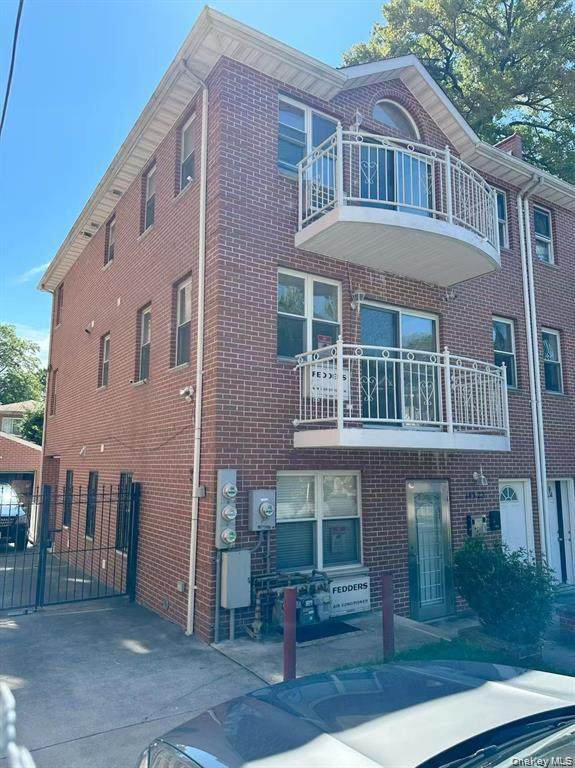 143-22 Beech Avenue - Photo 1