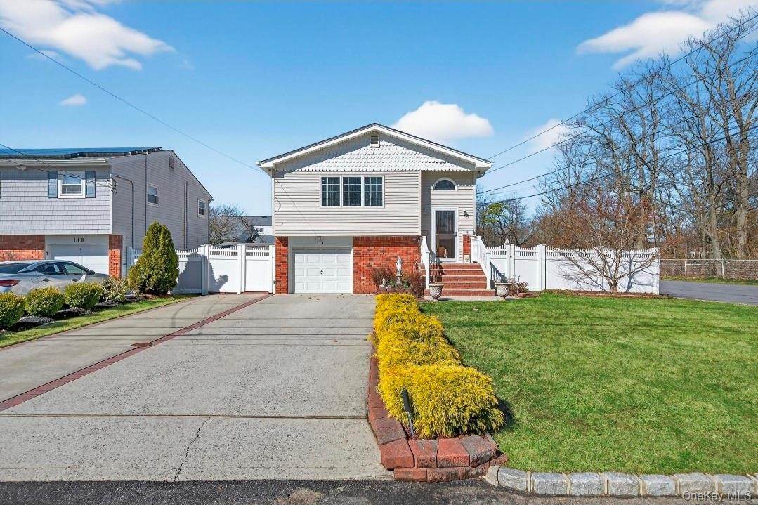 114 Westchester Avenue - Photo 1