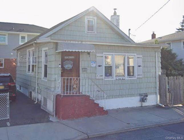 147 Evans Avenue - Photo 1