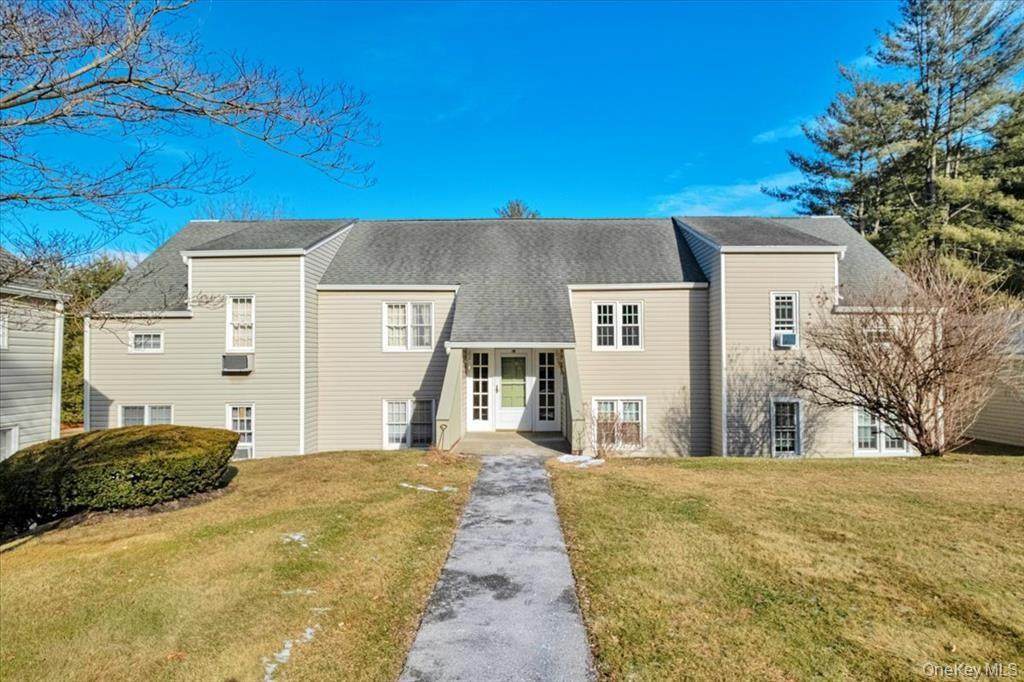 1002 Holly Stream Court - Photo 1