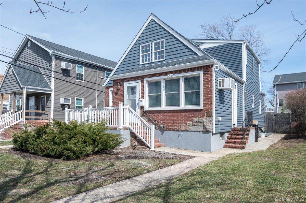 610 Monroe Boulevard - Photo 1