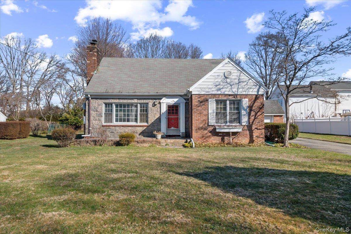 12 Maple Avenue - Photo 1