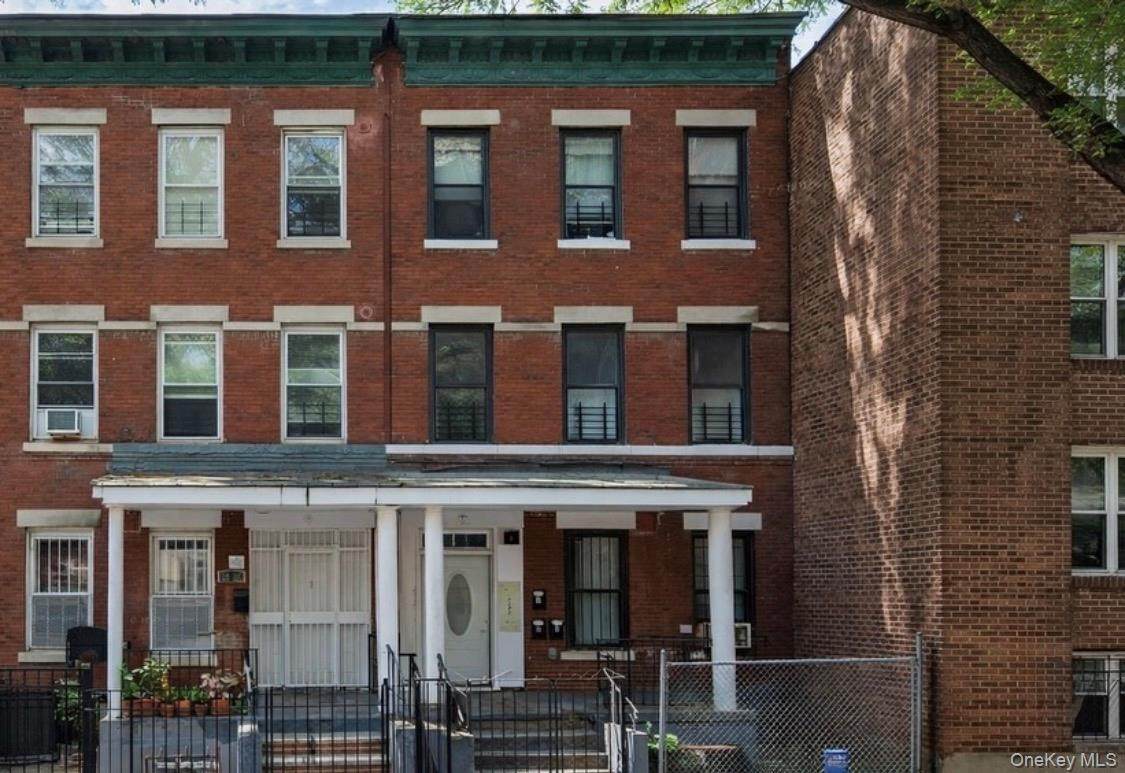 2311 Creston Avenue - Photo 1
