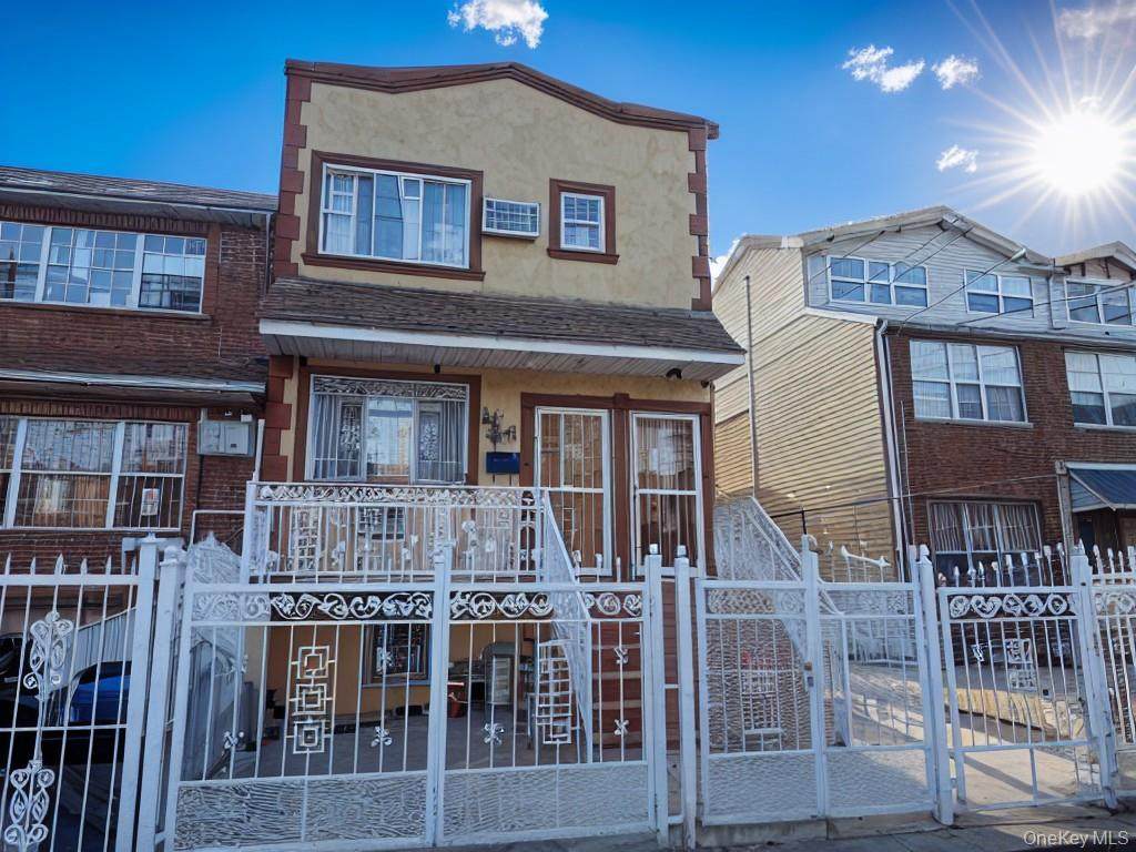 202 Berriman Street - Photo 1