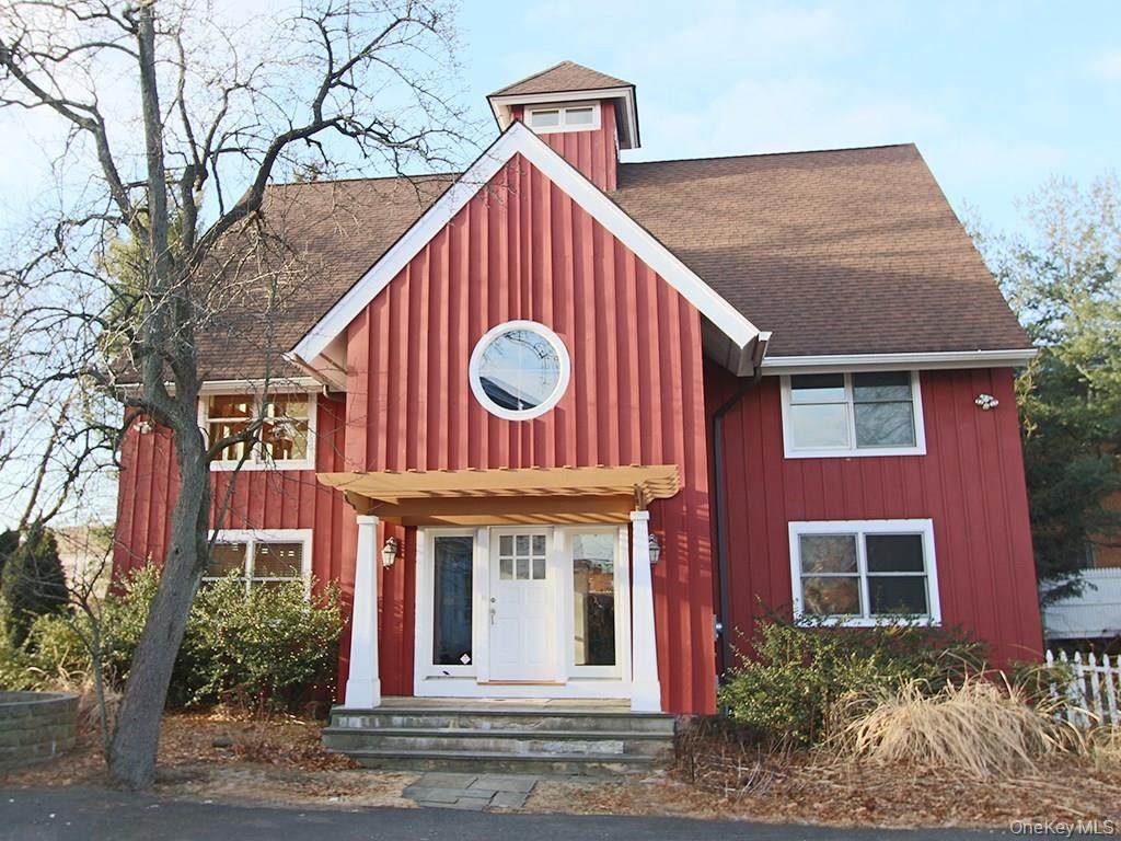 114 Mount Pleasant Avenue - Photo 1