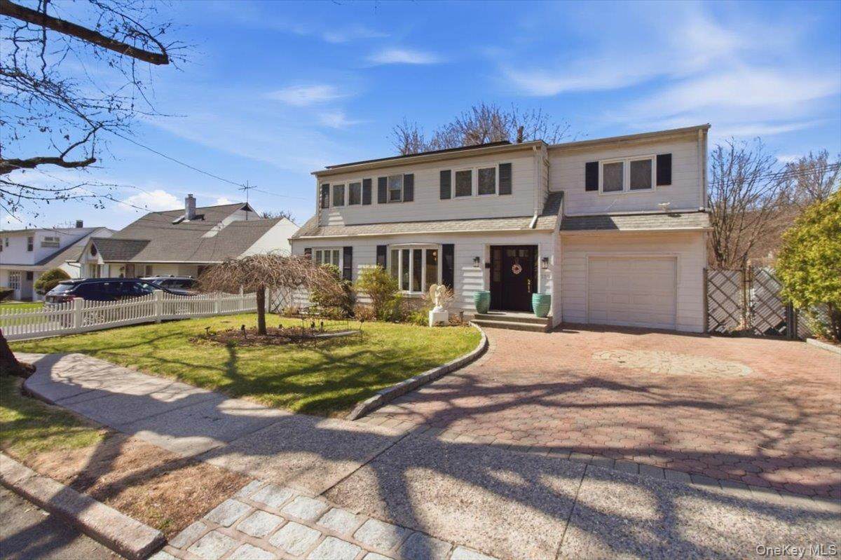 129 Gailmore Drive - Photo 1