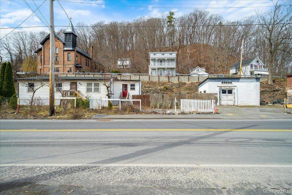 599 Abeel Street - Photo 1