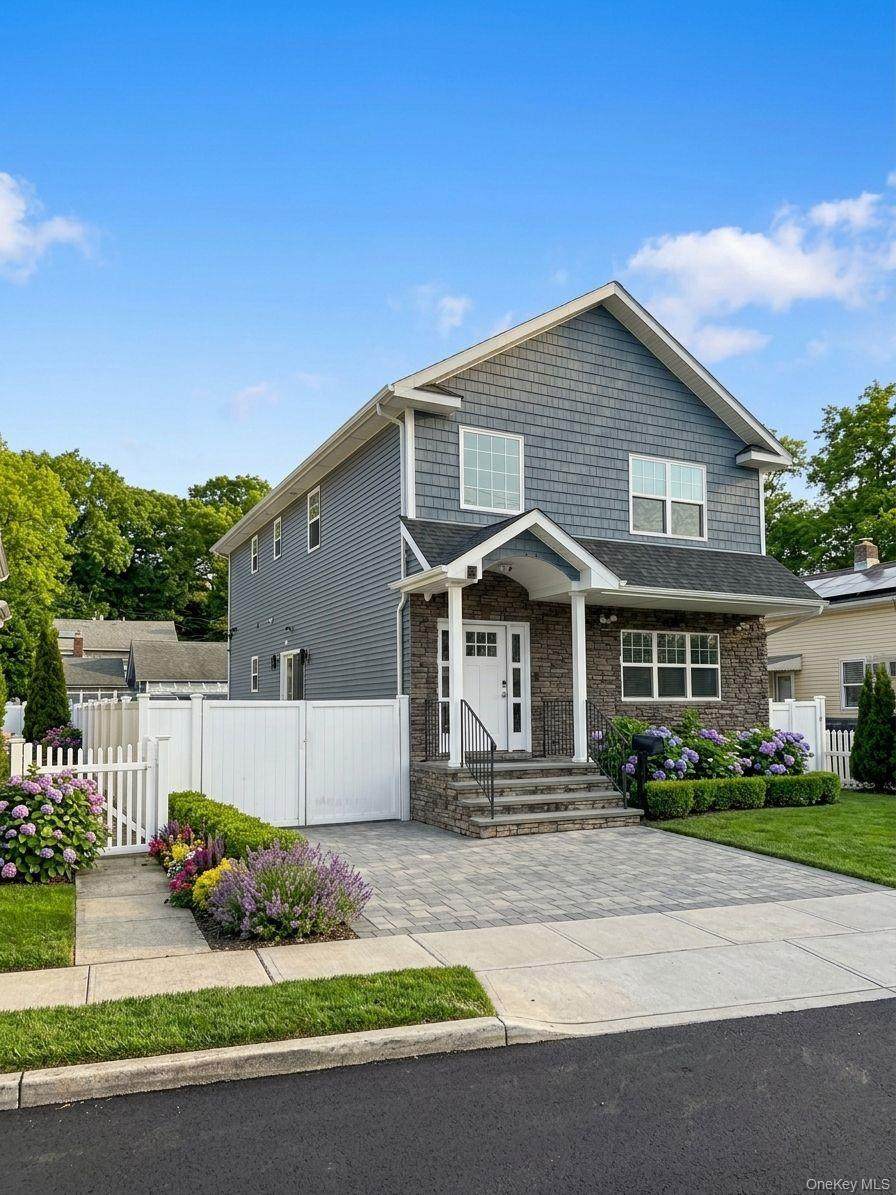 599 Park Avenue - Photo 1