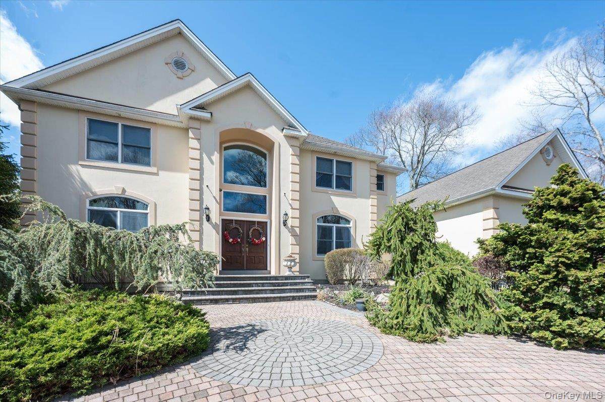 129 Round Swamp Road - Photo 1