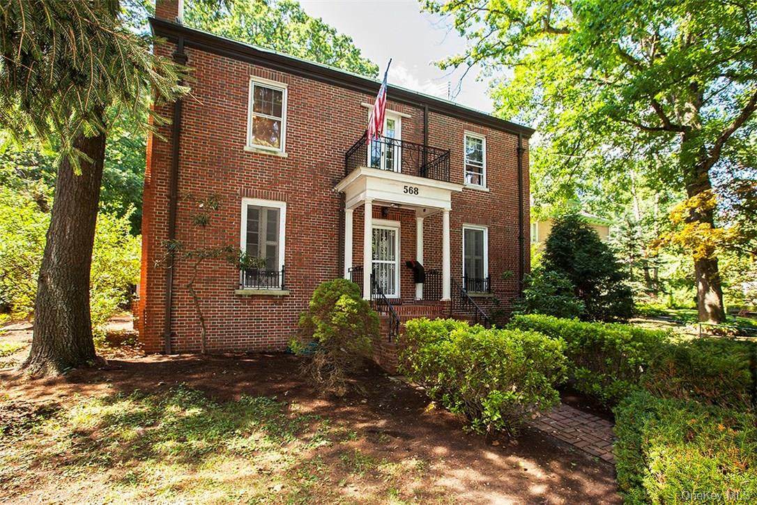 568 261st Street - Photo 1