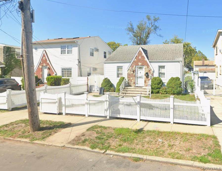 11922 237th Street - Photo 1