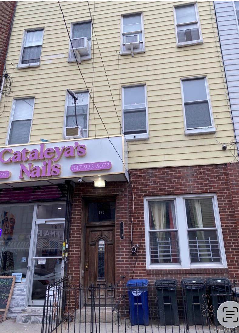 173 Wyckoff Avenue - Photo 1