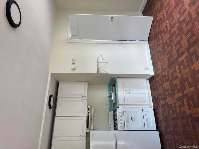 451 Broadway - Photo 1