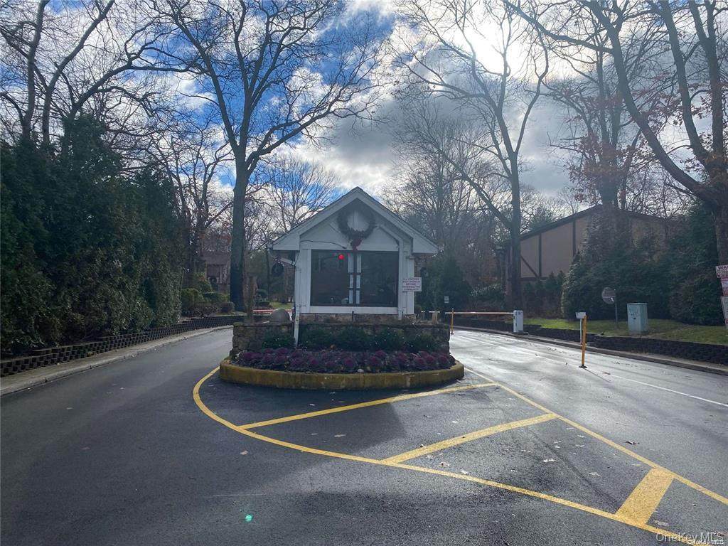 389 Clubhouse Court - Photo 1