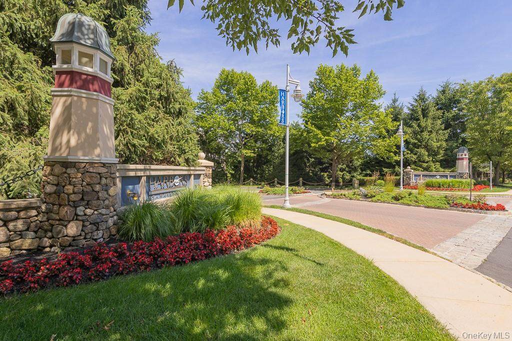 1321 Round Pointe Drive - Photo 1