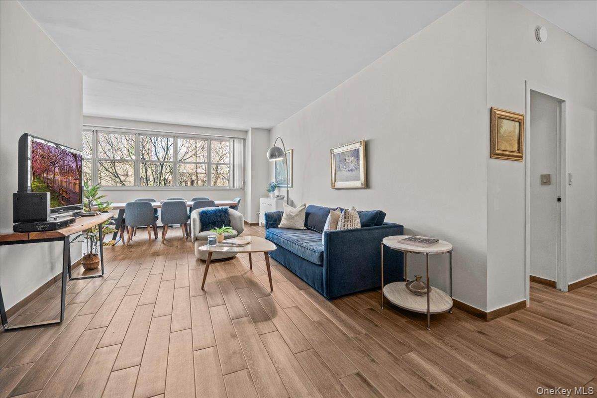 555 Kappock Street - Photo 1