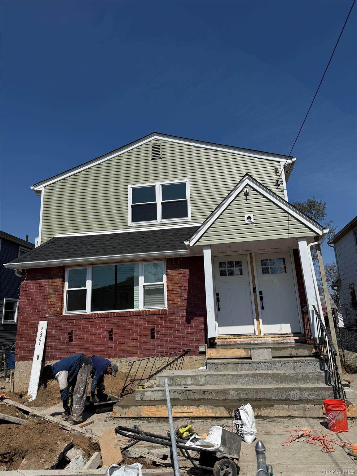 202-07 Linden Boulevard - Photo 1