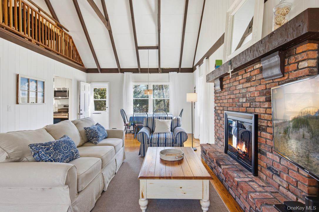 3 Foster Avenue - Photo 1