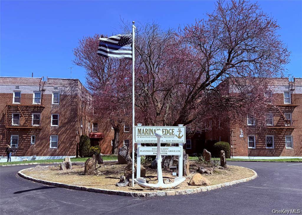 40 Davenport - Photo 1