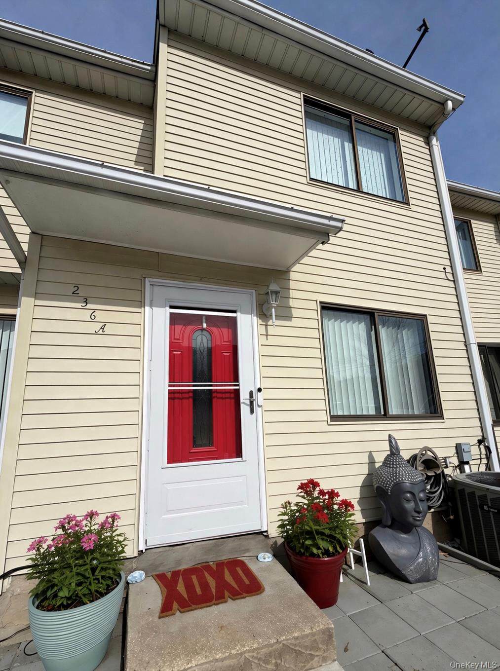 236 Steuben Street - Photo 1
