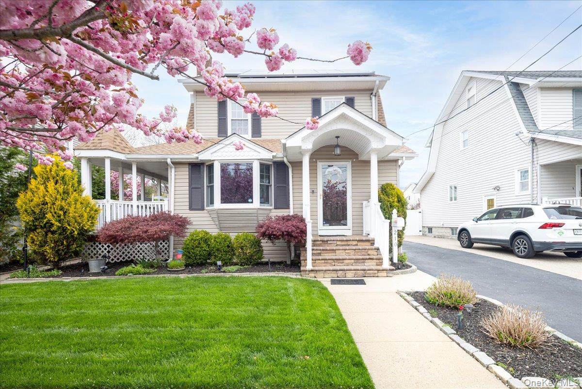 210 Frederick Avenue - Photo 1
