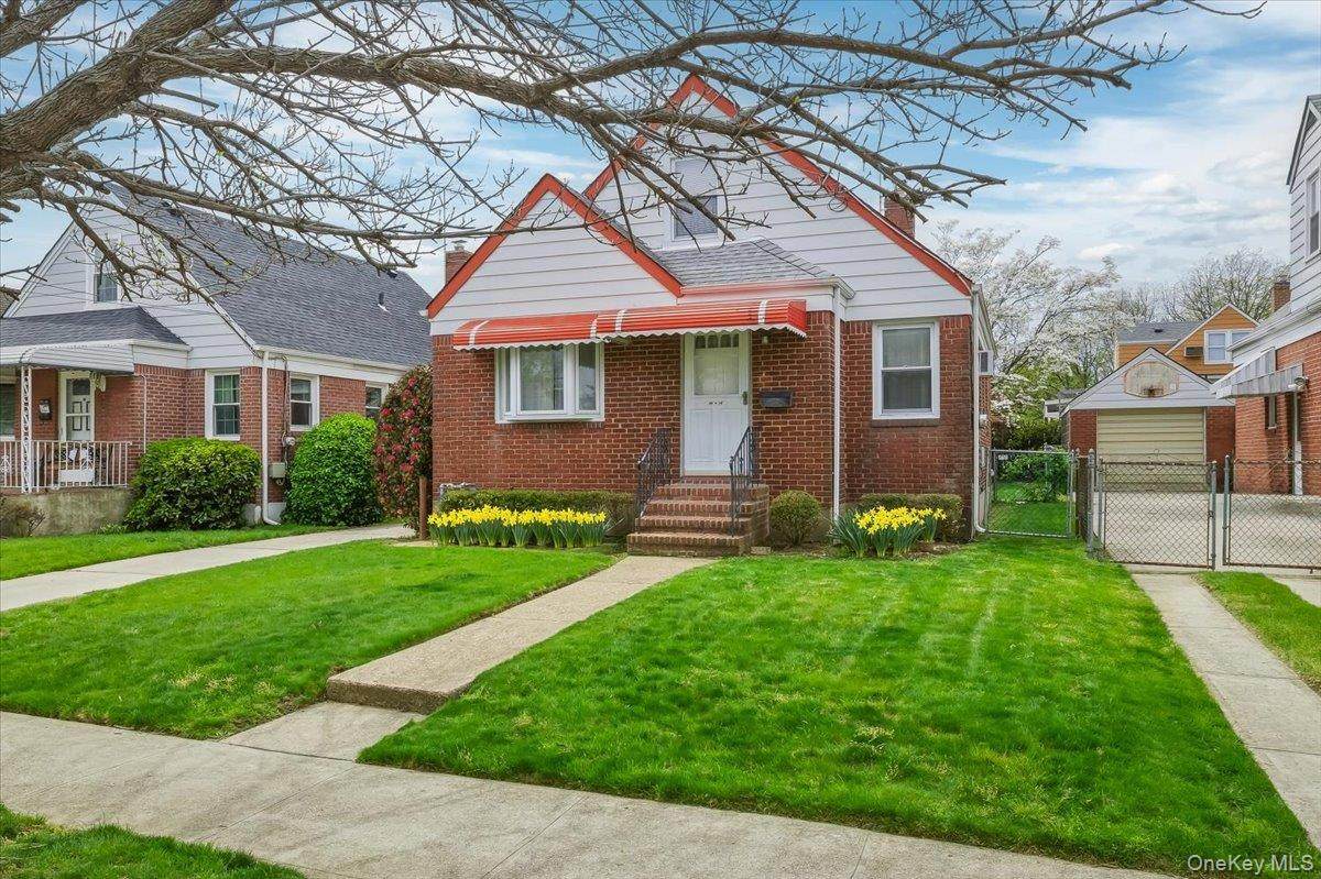 95-18 238th Street - Photo 1