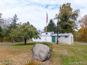 11 Miller Lane - Photo 1