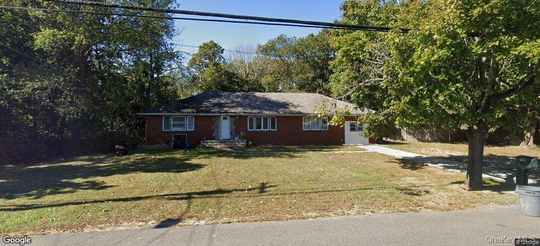960 Ferndale Boulevard - Photo 1