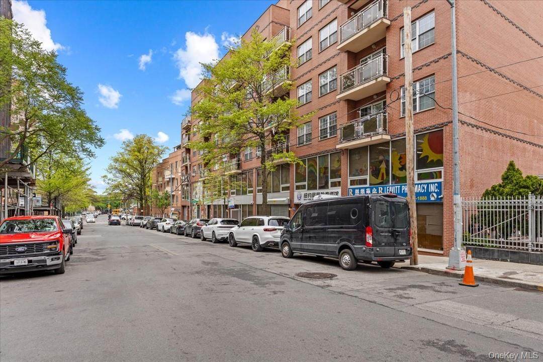 3519 Leavitt Street - Photo 1