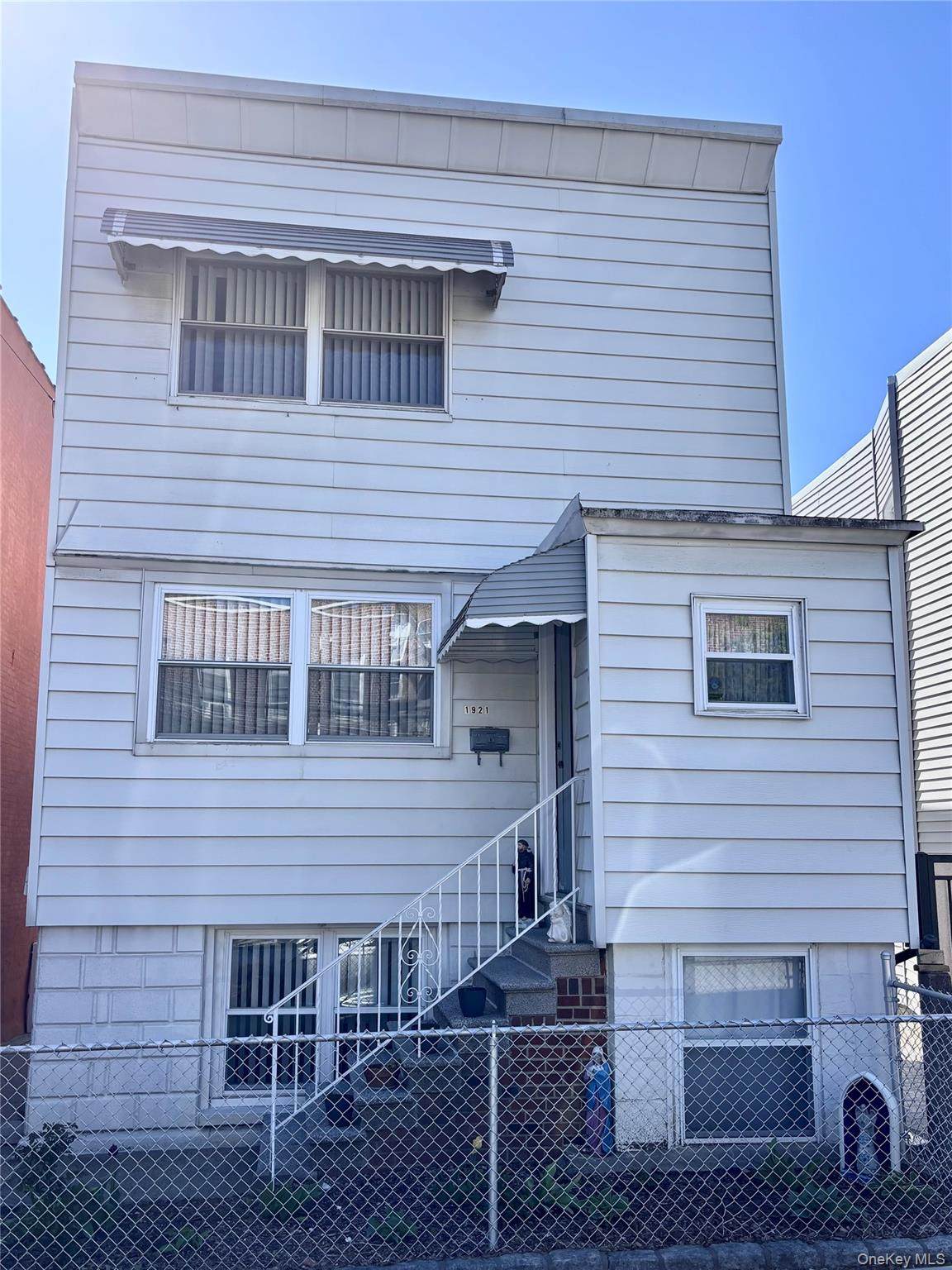 1921 Edison Avenue - Photo 1