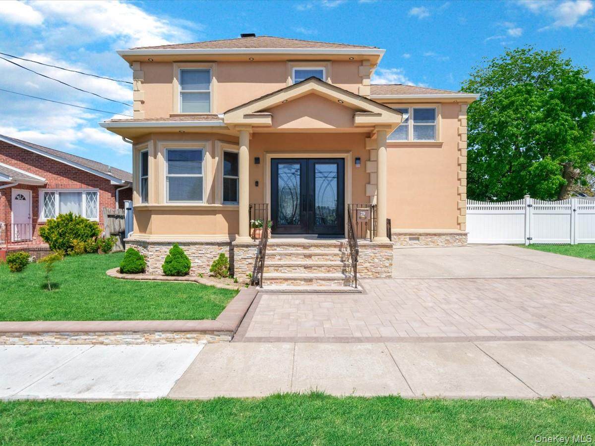 29 Colonial Avenue - Photo 1