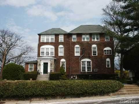 378 Sea Cliff Avenue - Photo 1