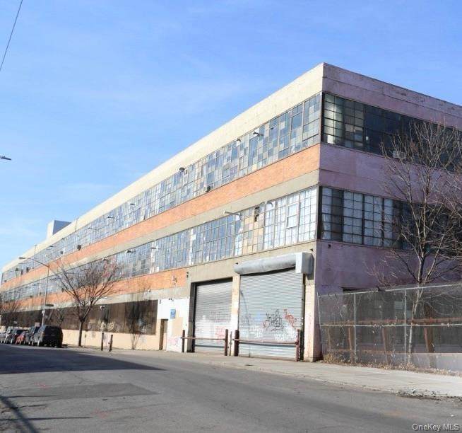 17-17 Troutman Street - Photo 1