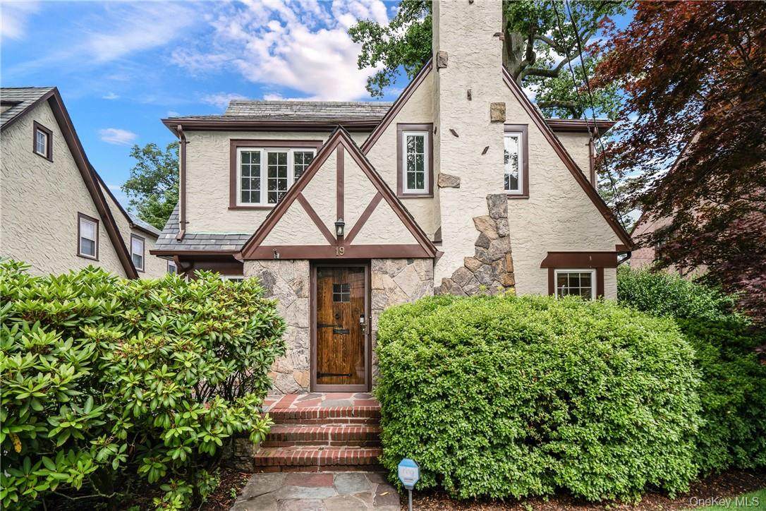 19 Hamilton Road - Photo 1