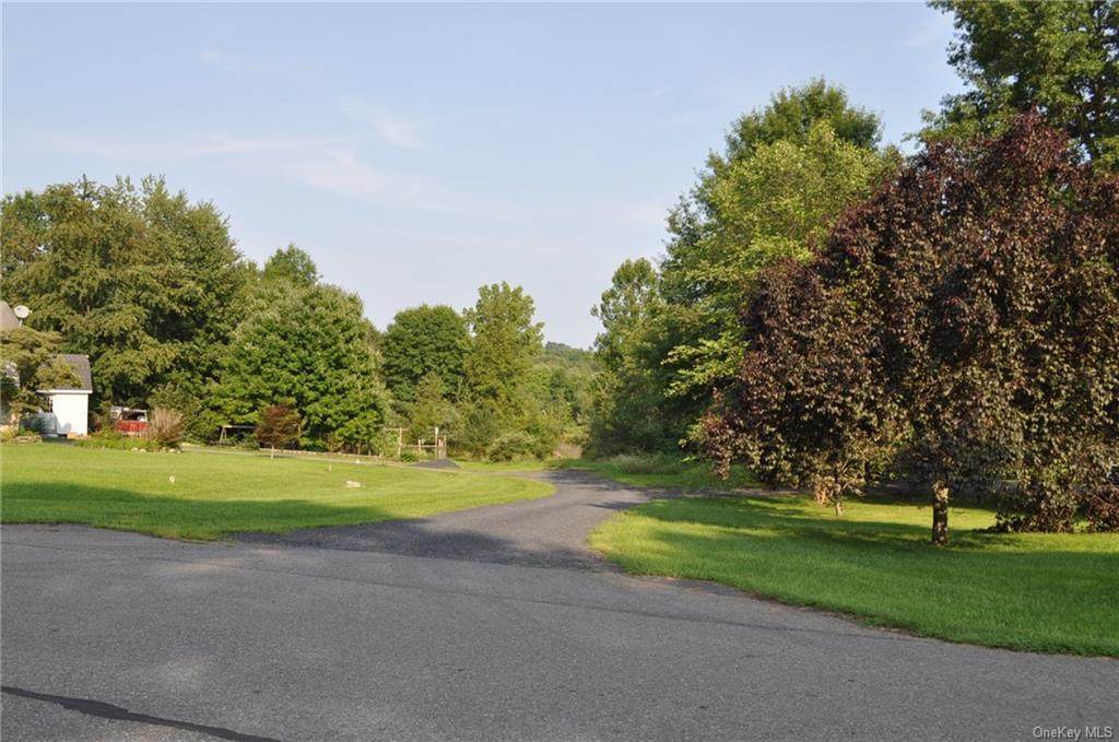 11 Hillside Lane - Photo 1