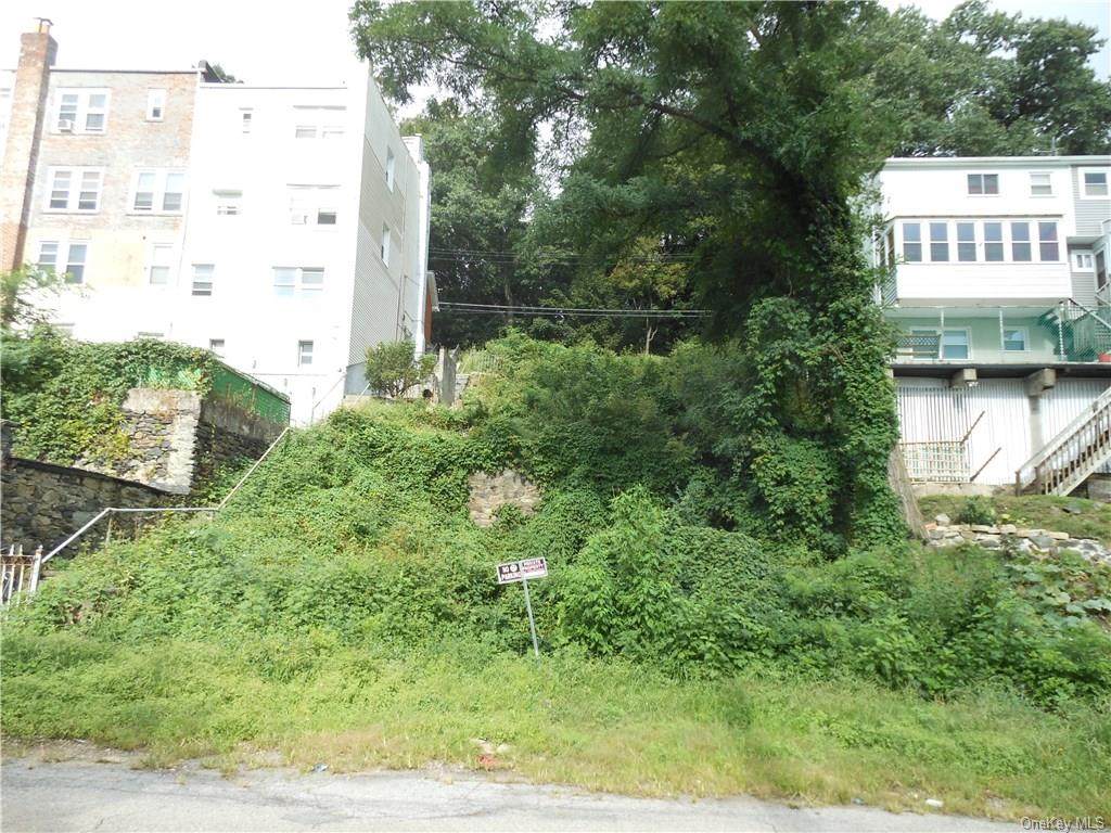 315 Edward Place - Photo 1